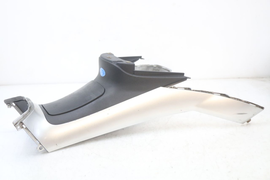 photo de TAPA DEPOSITO PIAGGIO MP3 LT 400 (2007 - 2012) - Otra perspectiva