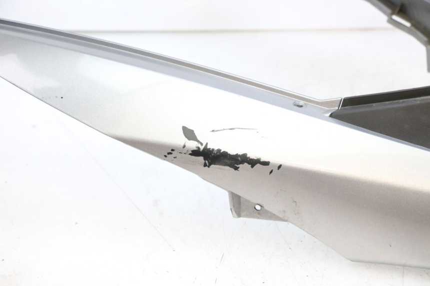 photo de CARENADO DE DEPÓSITO PIAGGIO MP3 500 (2014 - 2017) - Foto de producto adicional