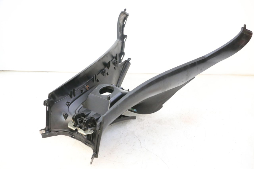 photo de TAPA DEPOSITO PIAGGIO MP3 500 (2011 - 2015) - Zoom estado de uso