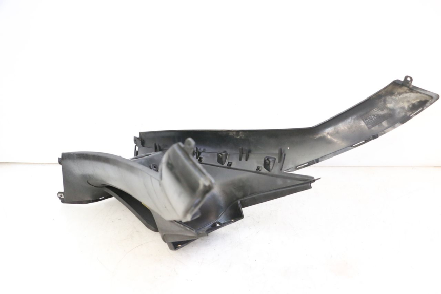 photo de TAPA DEPOSITO PIAGGIO MP3 500 (2011 - 2015) - Otra perspectiva