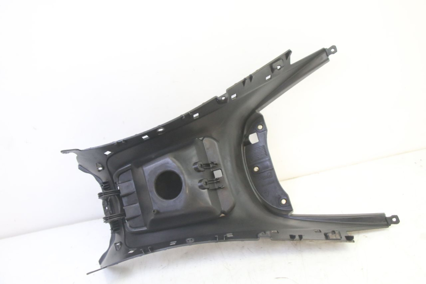 photo de TAPA DEPOSITO PIAGGIO MP3 125 (2006 - 2014) - Estado de la superficie y material