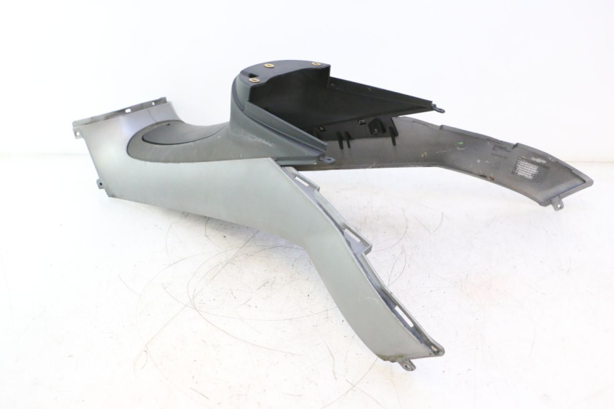 photo de TAPA DEPOSITO PIAGGIO MP3 125 (2006 - 2014) - Estado de la superficie y material