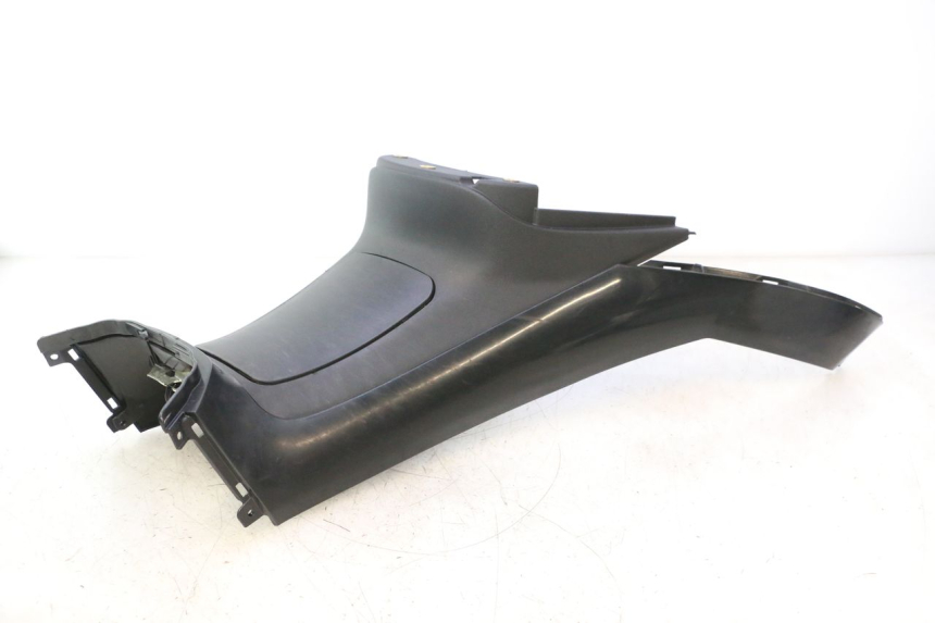 photo de TAPA DEPOSITO PIAGGIO MP3 500 (2011 - 2015) - Foto de producto adicional