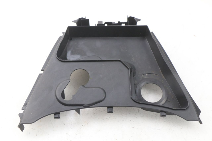 photo de TAPA DEPOSITO MBK MW TRYPTIK 125 (2017 - 2022) - Zoom estado de uso