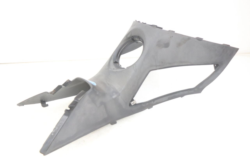 photo de CARENADO DE DEPÓSITO GILERA NEXUS 125 (2007 - 2009) - Zoom sobre los componentes