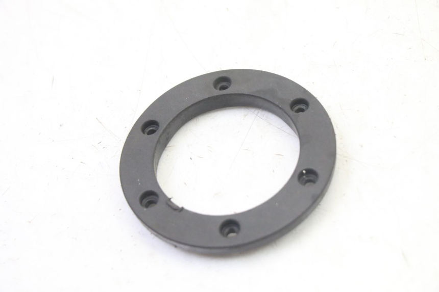 photo de CARENADO DE DEPÓSITO GILERA NEXUS 125 (2009 - 2013) - Detalle de la pieza