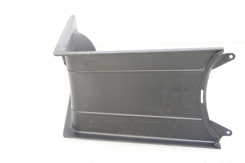 photo de TAPA DEPOSITO PIAGGIO NRG POWER PUREJET 50 (2018 - 2021) - Zoom estado de uso