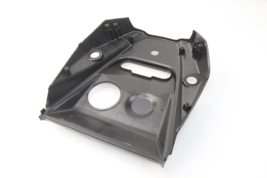 photo de TAPA DEPOSITO SYM ORBIT 2 4T 50 (2008 - 2017) - Primer plano técnico