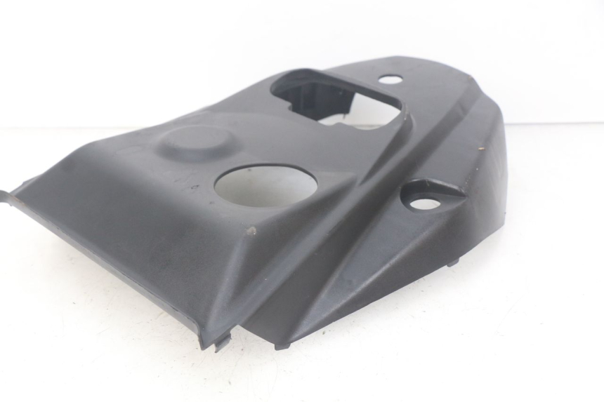 photo de TAPA DEPOSITO SYM ORBIT 2 4T 50 (2008 - 2017) - Primer plano técnico