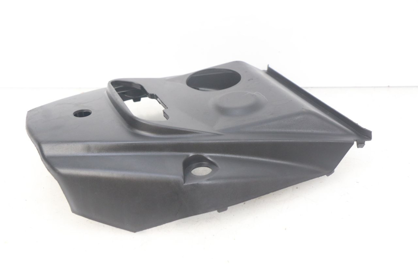 photo de TAPA DEPOSITO SYM ORBIT 2 4T 50 (2008 - 2017) - Detalles de los puntos de fijación