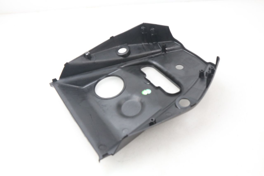 photo de TAPA DEPOSITO SYM ORBIT 2 50 (2008 - 2014) - Detalle de la pieza