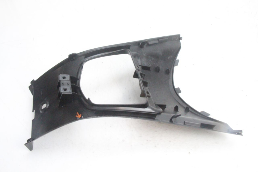 photo de CARENADO DE DEPÓSITO HONDA PCX (JF28) 125 (2009 - 2011) - Primer plano técnico