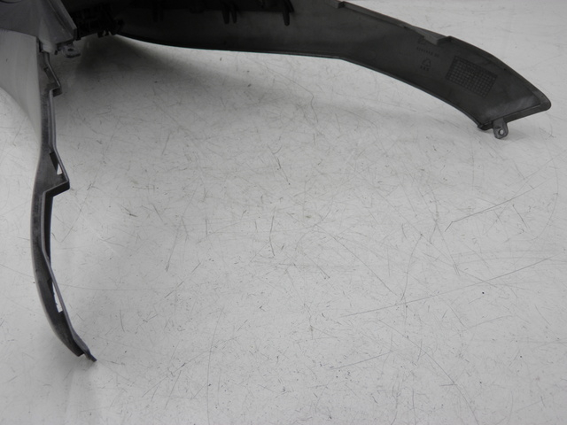 photo de TAPA DEPOSITO PIAGGIO MP3 RL 125 (2008 - 2009) - Características distintivas