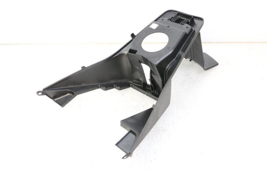 photo de TAPA DEPOSITO PEUGEOT SATELIS 125 (2013 - 2018) - Detalle de la pieza