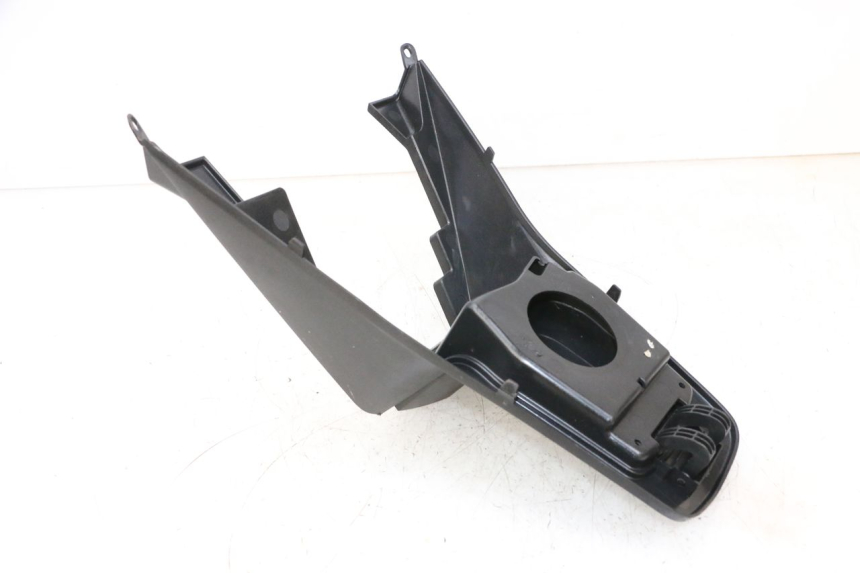 photo de TAPA DEPOSITO PEUGEOT SATELIS 125 (2013 - 2018) - Zoom estado de uso