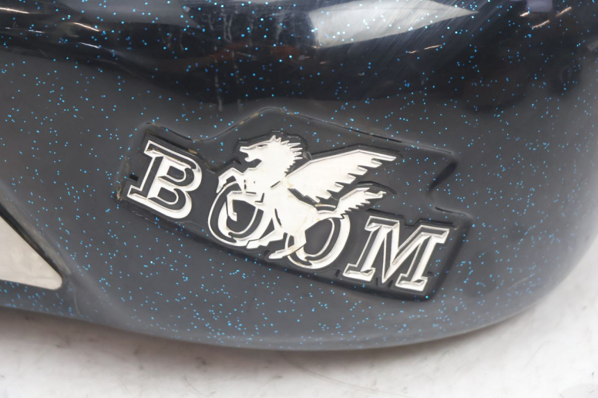 photo de TAPA DEPOSITO BOOM TRIKE FUN 500 (2004 - 2010) - Zoom estado de uso