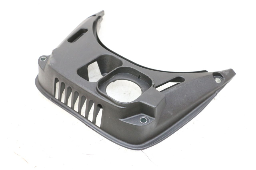 photo de CARENADO DE DEPÓSITO PIAGGIO VESPA GTS SUPER IE 125 (2009 - 2016) - Primer plano técnico