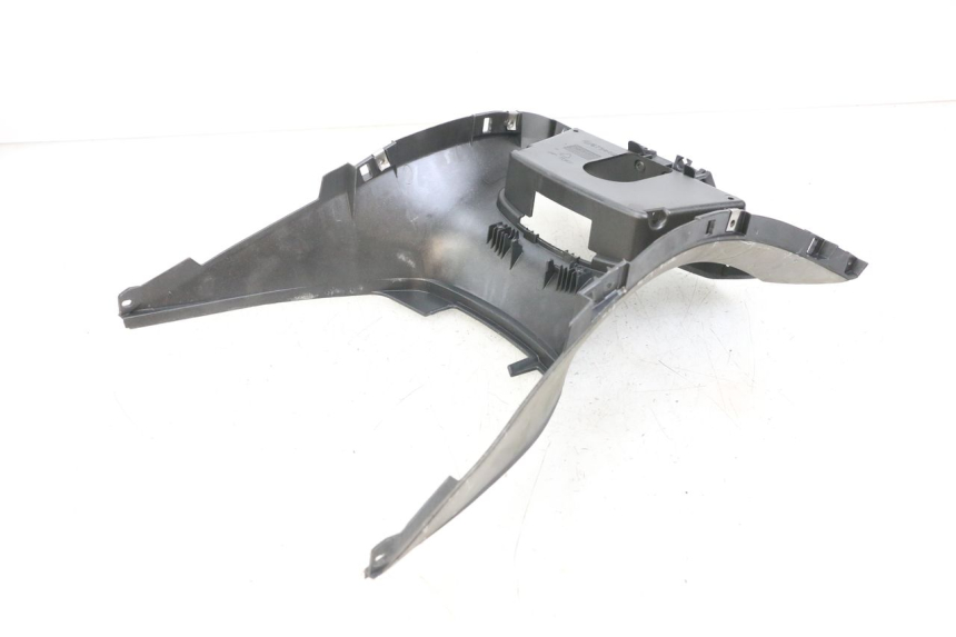 photo de CARENADO DE DEPÓSITO PIAGGIO X10 125 (2012 - 2017) - Zoom estado de uso