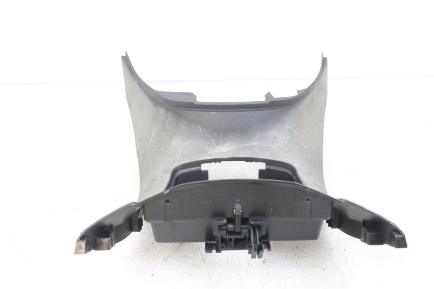 photo de CARENADO DE DEPÓSITO PIAGGIO X10 125 (2012 - 2017) - Primer plano técnico