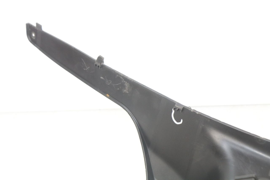 photo de CARENADO DE DEPÓSITO PIAGGIO X7 125 (2007 - 2013) - Zoom estado de uso