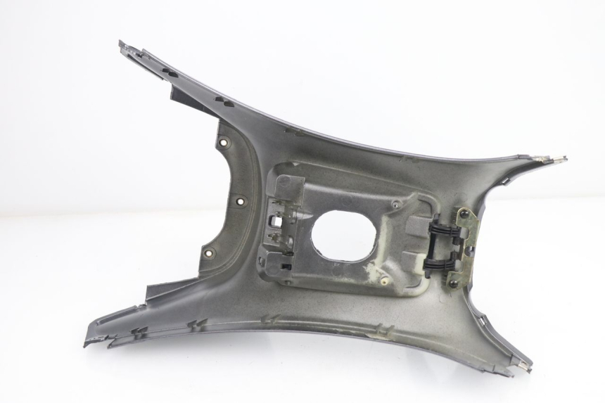 photo de TAPA DEPOSITO PIAGGIO X8 400 (2006 - 2007) - Detalle de la pieza