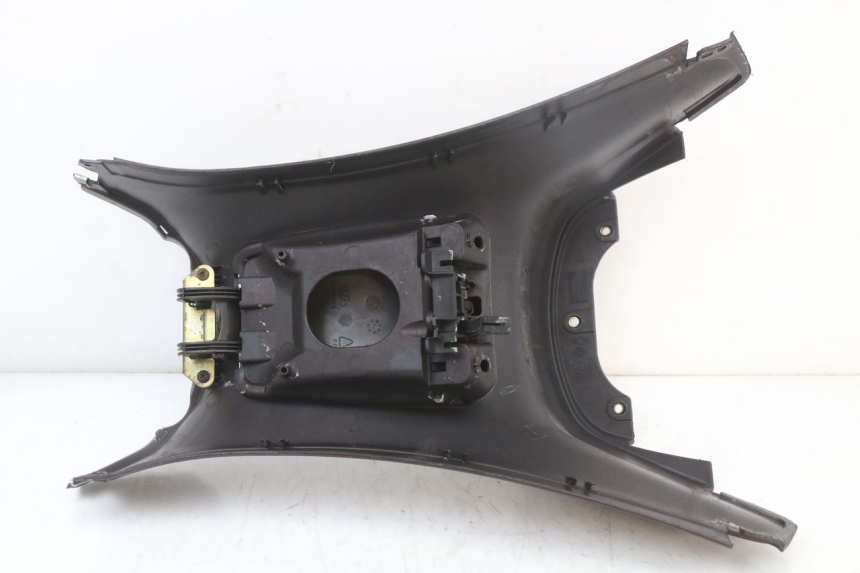 photo de CARENADO DE DEPÓSITO PIAGGIO X8 125 (2004 - 2007) - Marcados y referencias originales