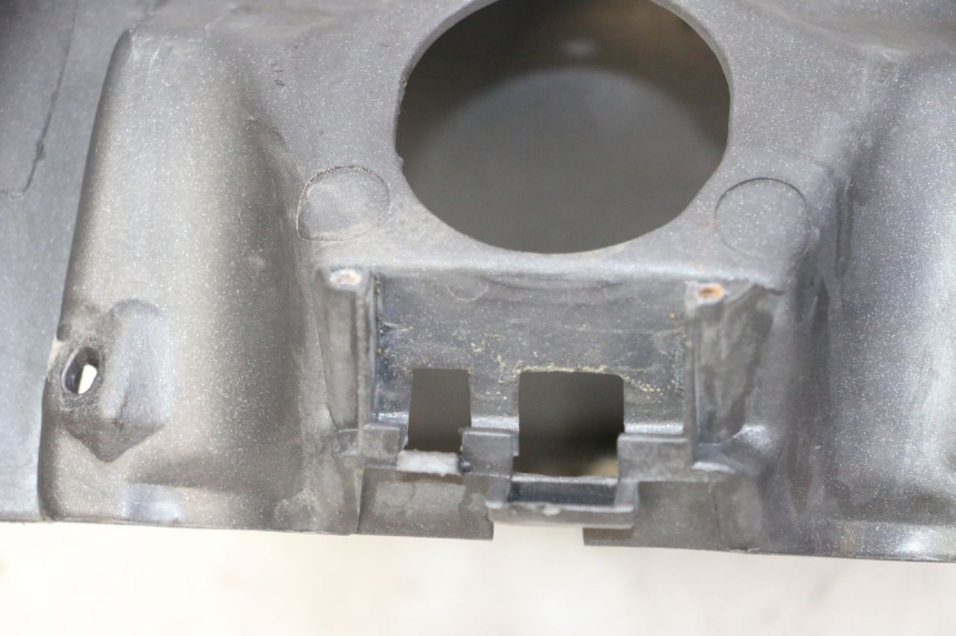 photo de CARENADO DE DEPÓSITO PIAGGIO X9 EVOLUTION 125 (2003 - 2007) - Detalle de la pieza