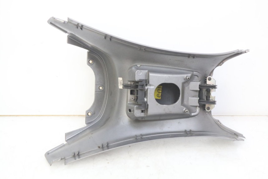 photo de CARENADO DE DEPÓSITO PIAGGIO XEVO - X EVO 125 (2007 - 2017) - Otra perspectiva