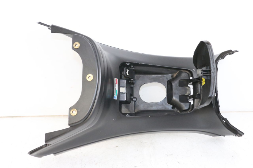 photo de CARENADO DE DEPÓSITO PIAGGIO XEVO - X EVO 125 (2007 - 2017) - Primer plano técnico