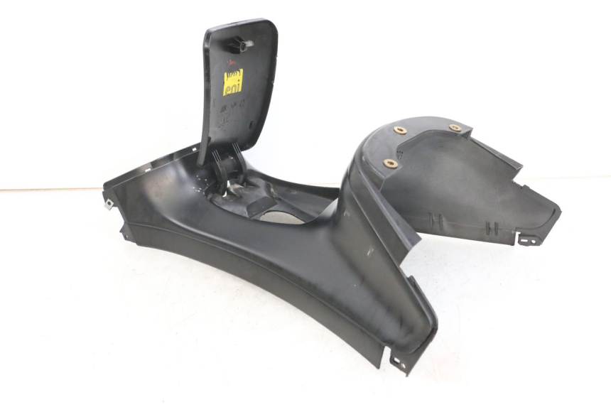 photo de CARENADO DE DEPÓSITO PIAGGIO XEVO - X EVO 125 (2007 - 2017) - Detalles de los puntos de fijación