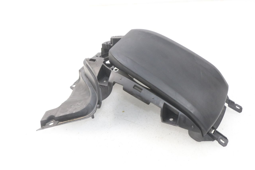 photo de TAPA DEPOSITO YAMAHA YP T-MAX TMAX 530 (2017 - 2020) - Primer plano técnico