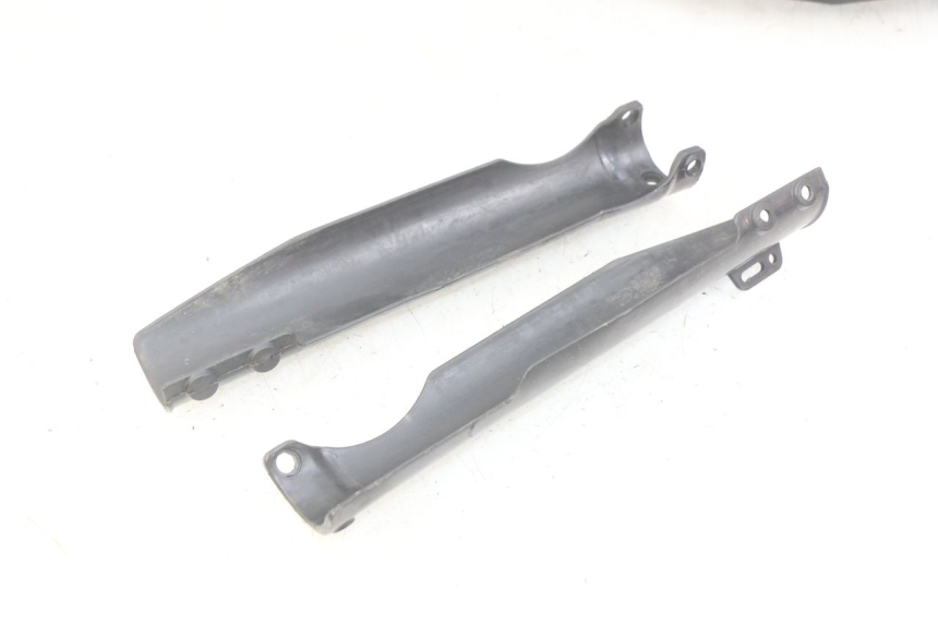 photo de CARROCERÍA CARENAJE COMPLETO ORION AGB37 CRF1 DIRT BIKE 125 (2013 - 2021) - Detalles de los puntos de fijación