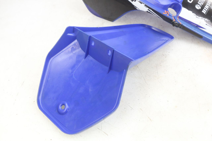 photo de CARROCERÍA CARENAJE COMPLETO JIANSHE COYOTE 80 - Detalles de los puntos de fijación