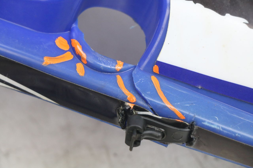 photo de CARROCERÍA CARENAJE COMPLETO JIANSHE COYOTE 80 - Estado de la superficie y material