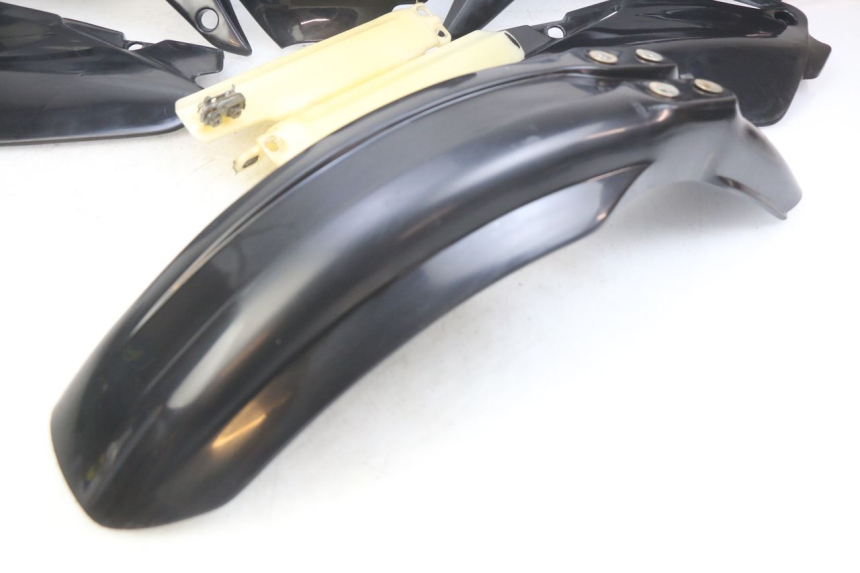 photo de CARROCERÍA CARENAJE COMPLETO HONDA CR 80 (2001 - 2003) - Zoom sobre los componentes