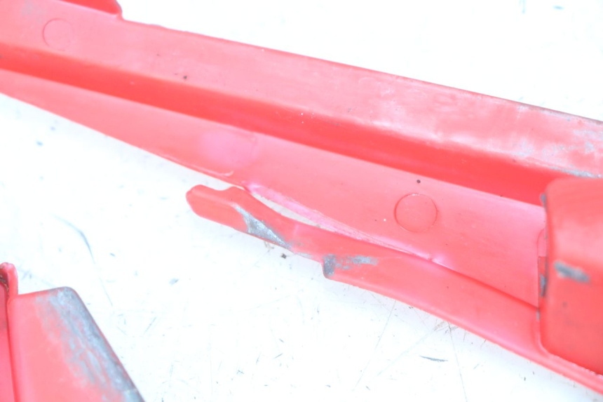 photo de CARROCERÍA CARENAJE COMPLETO HONDA CRF CR-F 450 (2009 - 2012) - Detalle de la pieza