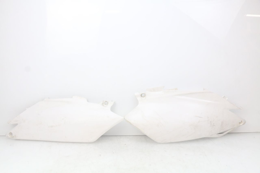 photo de CARROCERÍA CARENAJE COMPLETO HONDA CRF 250 (2013 - 2016) - Primer plano técnico