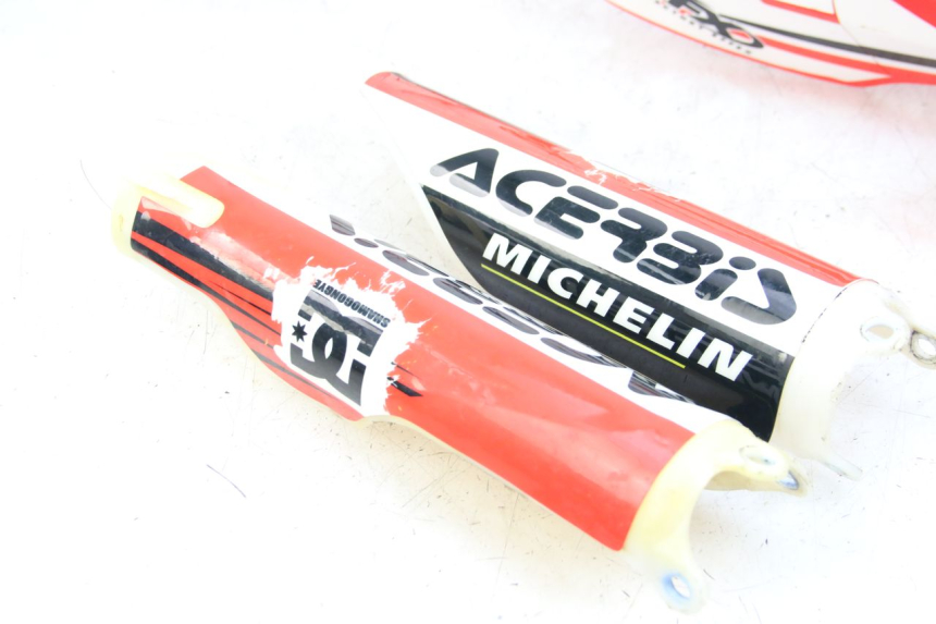 photo de CARROCERÍA CARENAJE COMPLETO HONDA CRF 250 (2010 - 2013) - Inspección visual detallada