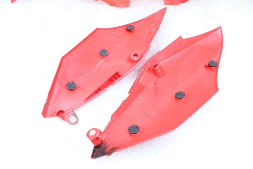 photo de COMPLETO CARENADO HONDA CRF R 250 (2020 - 2021) - Primer plano de alta resolución