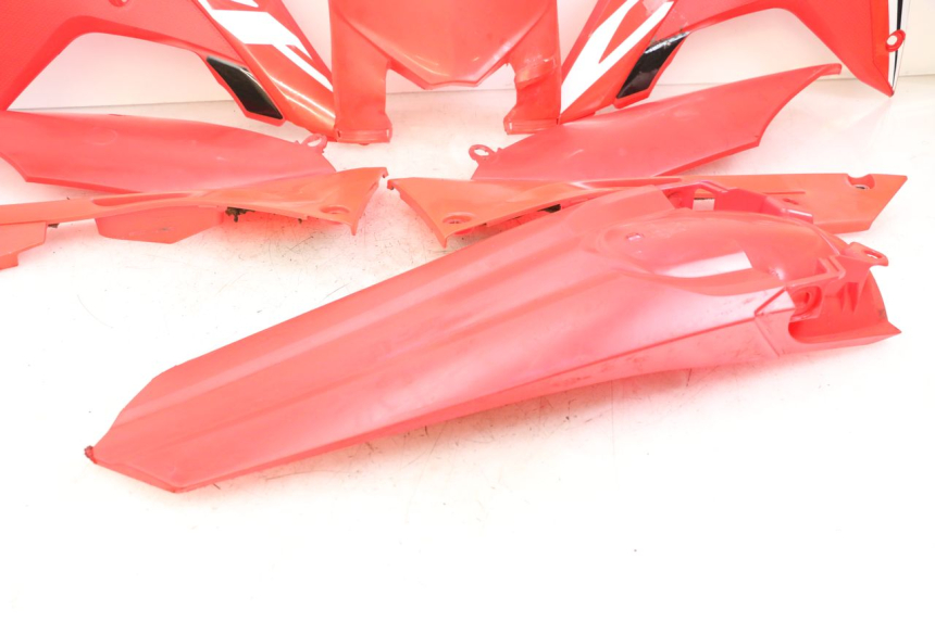 photo de COMPLETO CARENADO HONDA CRF R 250 (2020 - 2021) - Primer plano técnico