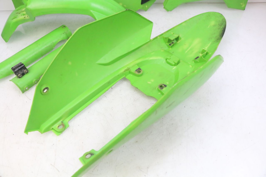 photo de CARROCERÍA CARENAJE COMPLETO APOLLO DIRT BIKE 125 (2010 - 2018) - Primer plano de alta resolución