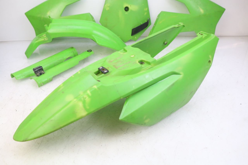 photo de CARROCERÍA CARENAJE COMPLETO APOLLO DIRT BIKE 125 (2010 - 2018) - Enfoque en la estructura