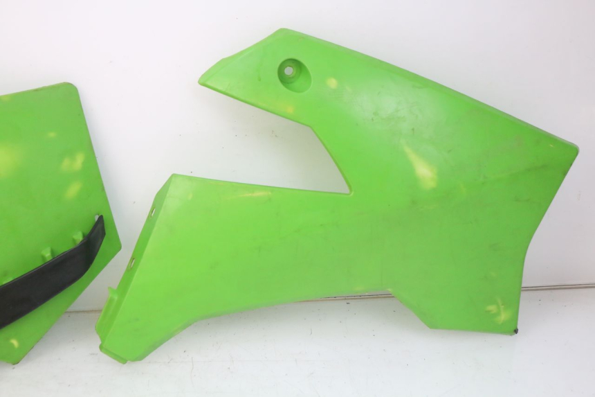 photo de CARROCERÍA CARENAJE COMPLETO APOLLO DIRT BIKE 125 (2010 - 2018) - Primer plano técnico