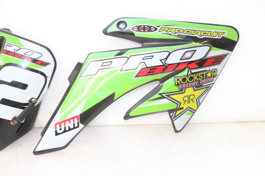 photo de COMPLETO CARENADO PROBIKE DIRT 140 - Detalles de los puntos de fijación