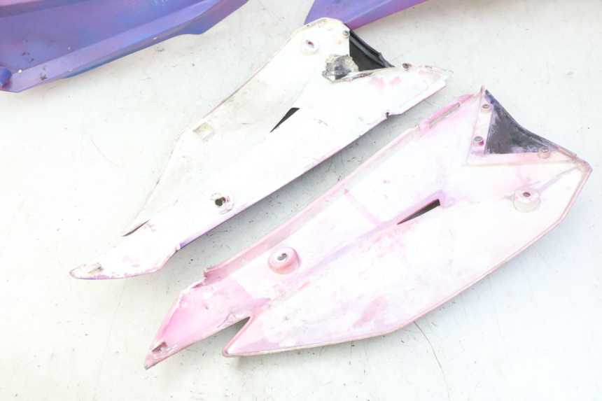 photo de CARROCERÍA CARÉNADO COMPLETO BSE DIRTBIKE PH10L 125 - Zoom sobre los componentes