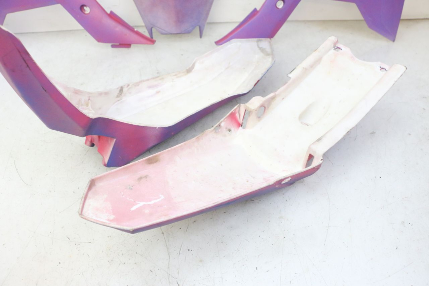 photo de CARROCERÍA CARÉNADO COMPLETO BSE DIRTBIKE PH10L 125 - Estado de la superficie y material