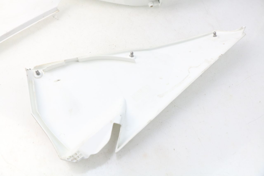 photo de COMPLETO CARENADO HUSQVARNA FC 350 (2019 - 2022) - Enfoque en la estructura