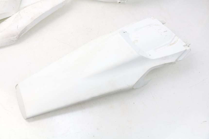 photo de COMPLETO CARENADO HUSQVARNA FC 350 (2019 - 2022) - Detalles de los puntos de fijación