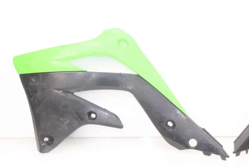 photo de CARROCERÍA CARENAJE COMPLETO KAWASAKI KX F KXF 450 (2012 - 2015) - Primer plano técnico