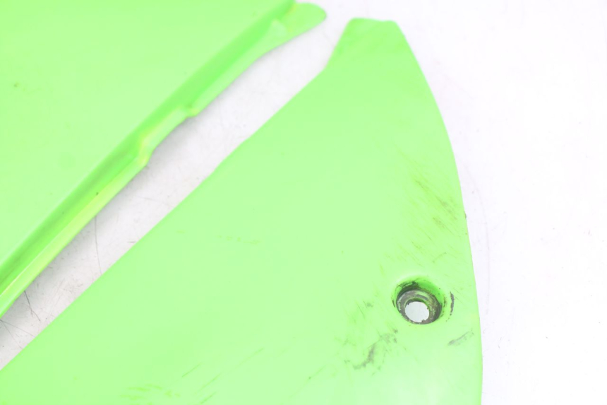 photo de CARROCERÍA CARENAJE COMPLETO KAWASAKI KX 85 (2001 - 2013) - Estado de la superficie y material
